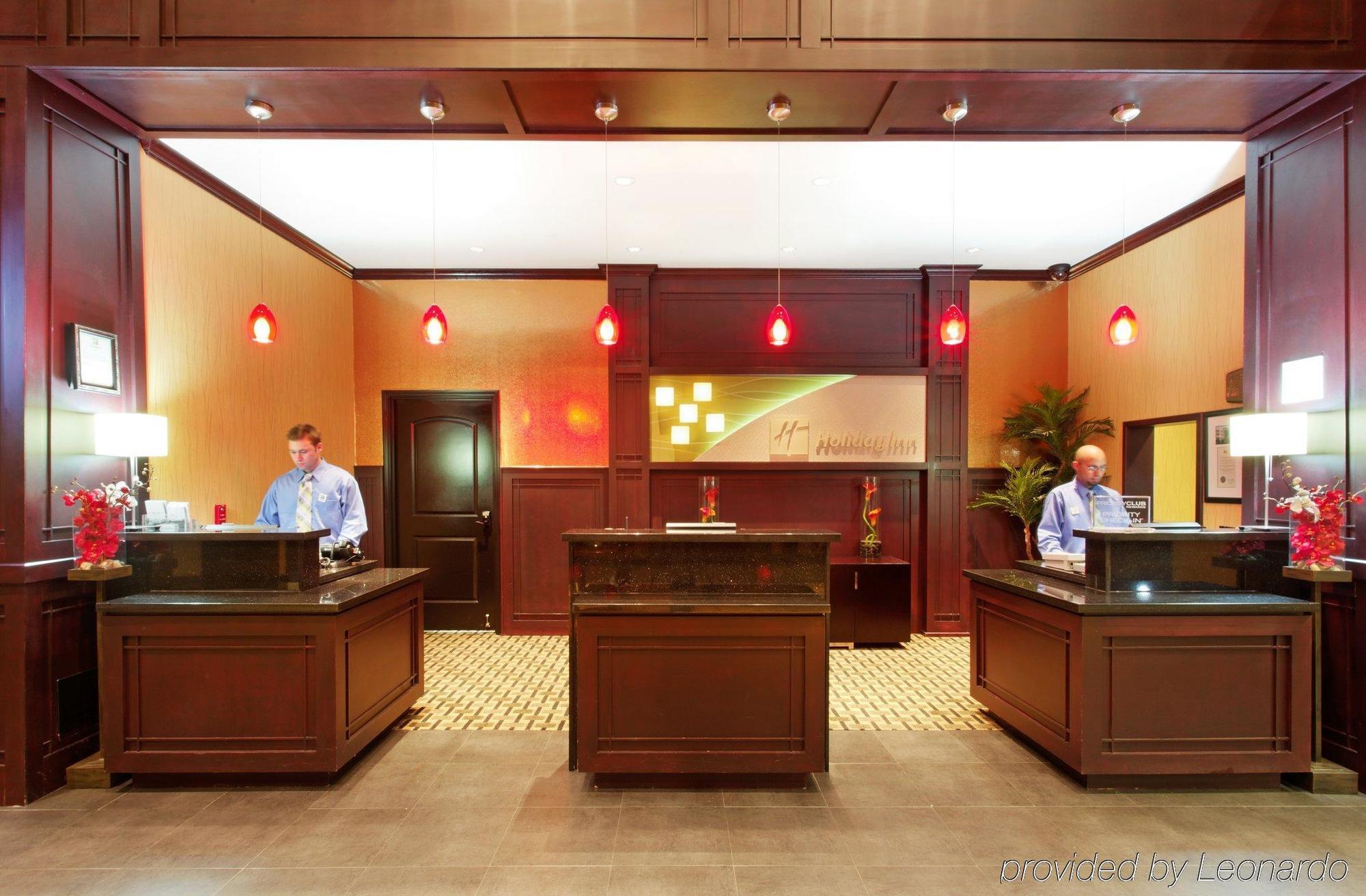 Hotel Holiday Northeast By Ihg 3*